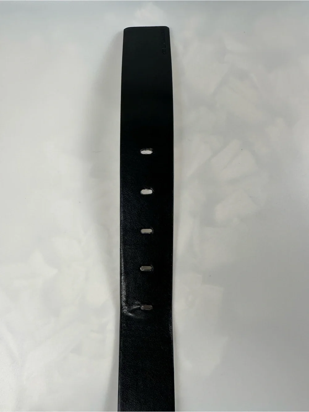 Calvin Klein Jeans Reversible Belt – Size M – Black & White